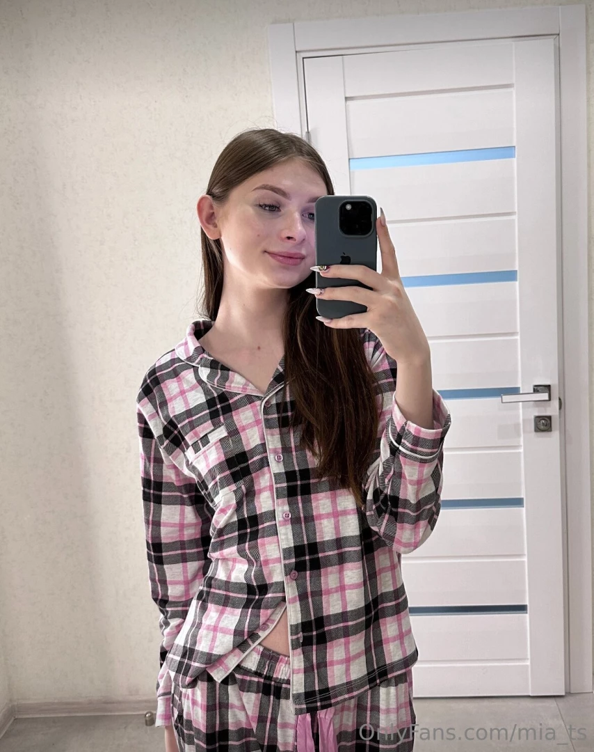 When the day ends and everything around me comes to a standstill i 