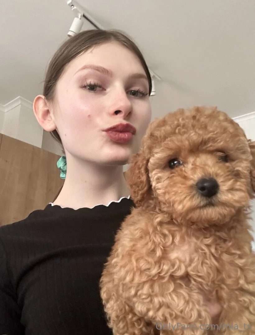 A cute photo with my dog a little love a little fluffiness and a whole 