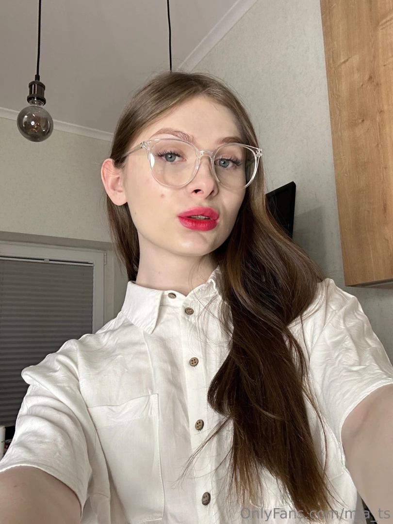 I love this beautiful spring day i can t stop admiring the bright rays 