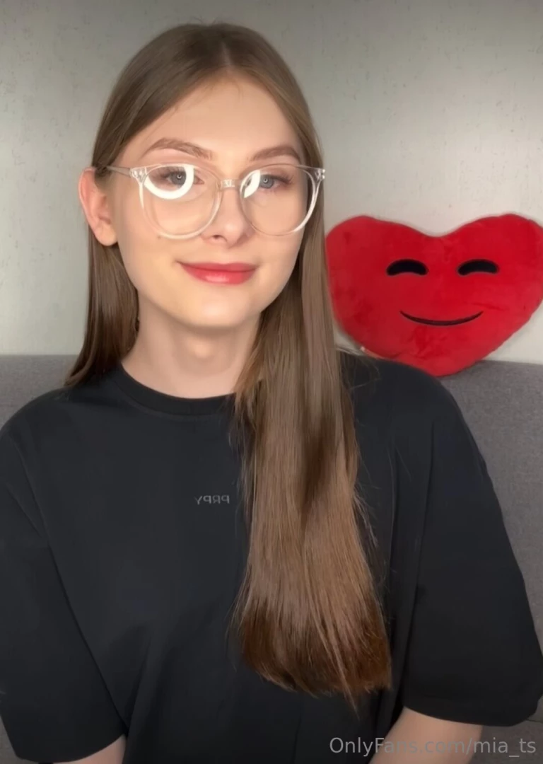 I m wearing great glasses and it s a beautiful day i enjoy every 