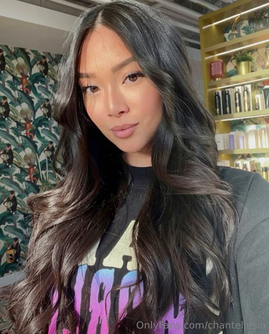 When the lighting is perfect and the new haircut is even better hehe i 