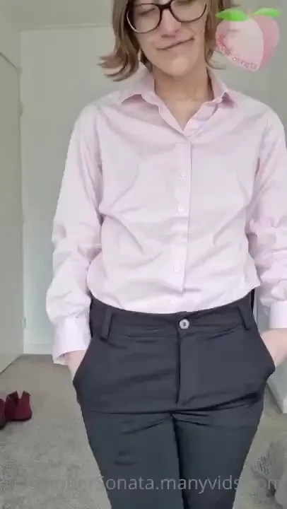 Business-ber would like you to see her naked p 