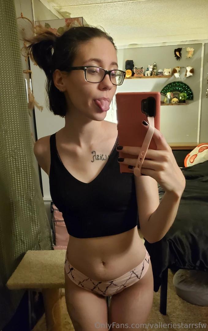 Let me use my tongue on you 