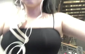 Watch these titties bounce while i m at the gym