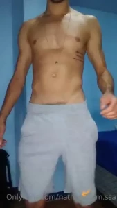 Olha s como eu nathan23cm ssa vou pra academia todo dia malhar sem