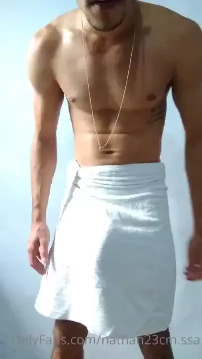 De toalha branca pra tomar um banho vamos eu nathan23cm ssa 