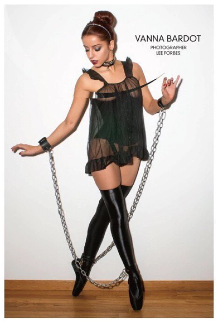 Ex ballerina if you didnt know 