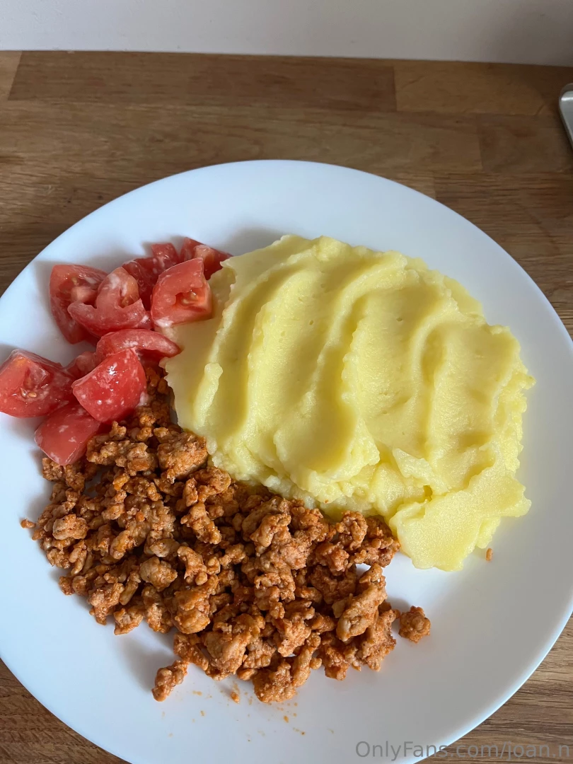 Skipped breakfast but made a very tasty lunch part 1 