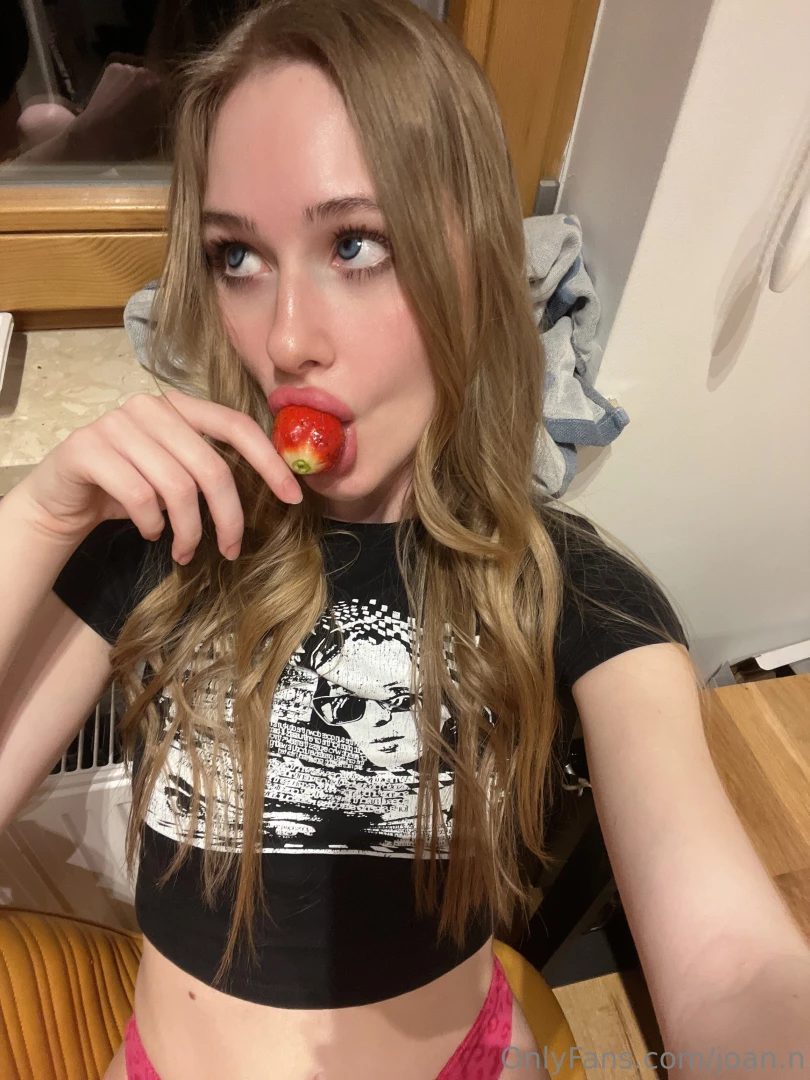 Honey if you want to please me with a bouquet of my favorite flowers 