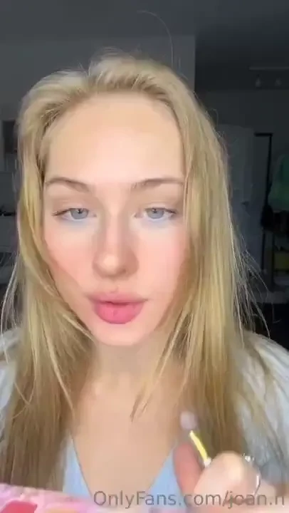 I love adding glittery accents to my makeup it looks especially cool 