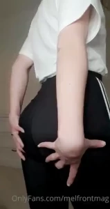 Who orderd leggings with a side of cleavage and a pickle humpday
