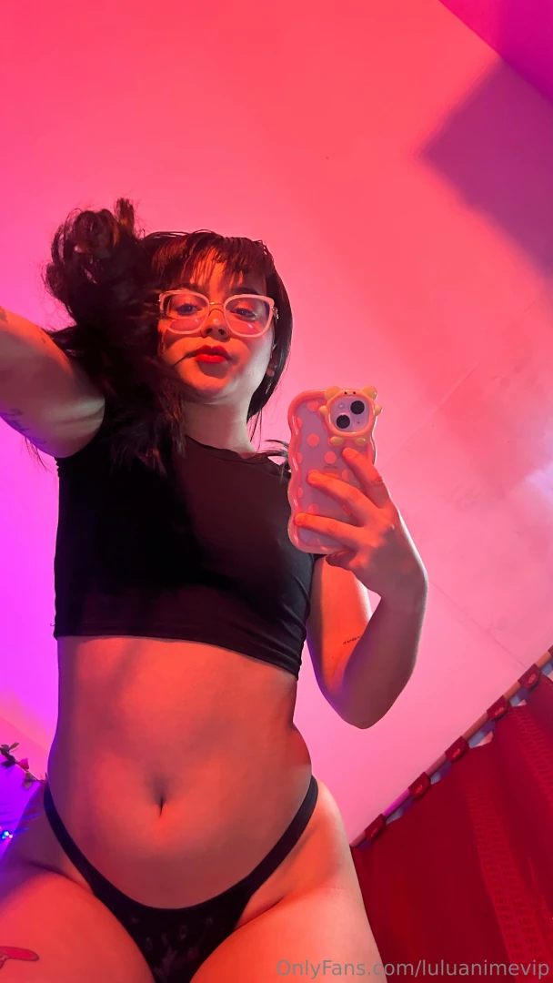 I title these photos with nothing to do alone at home do you have any 