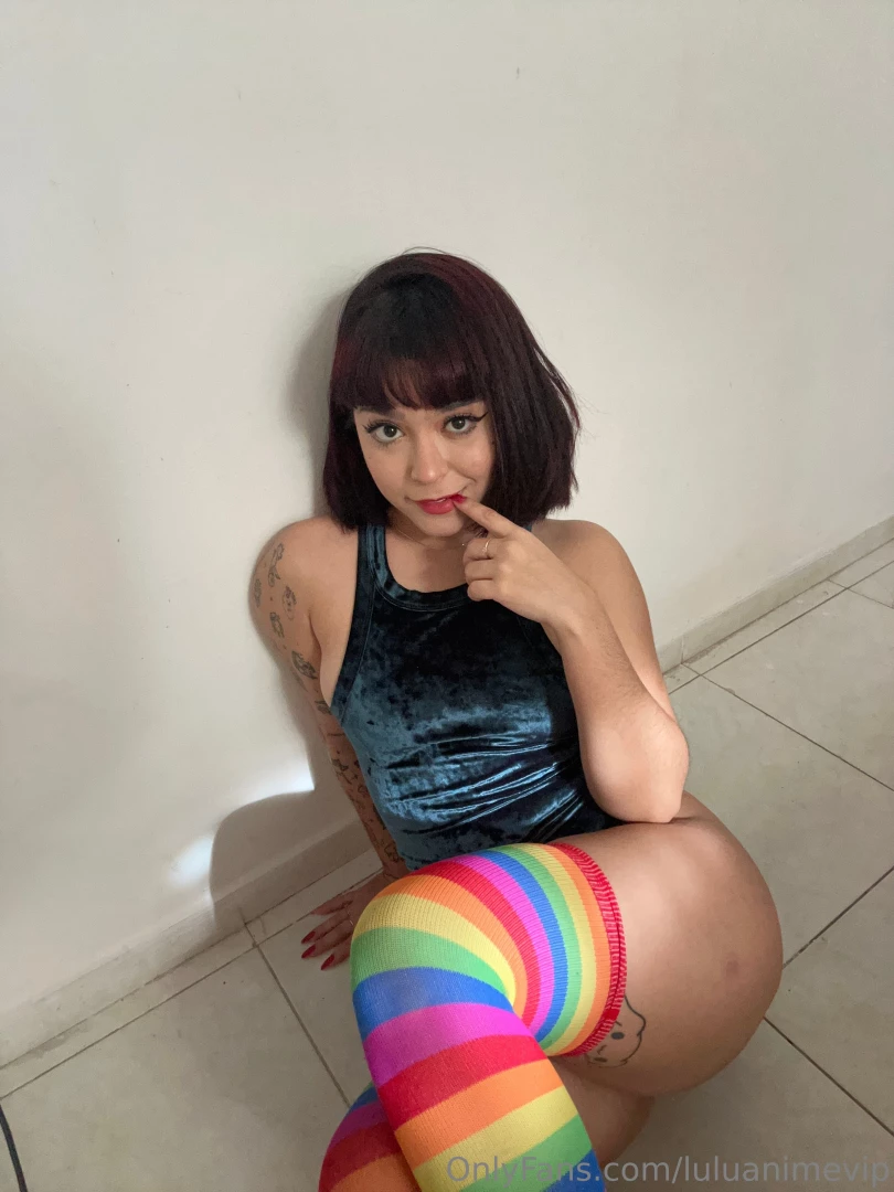 Just come here and get caught between my thighs and stockings part 2 