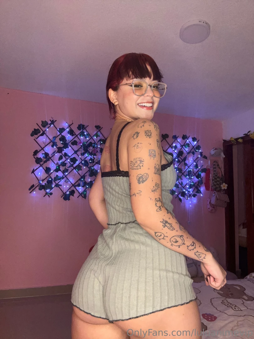 Do u think i look sexier with glasess 