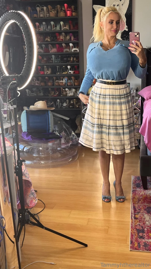 Skirts and good vibes 