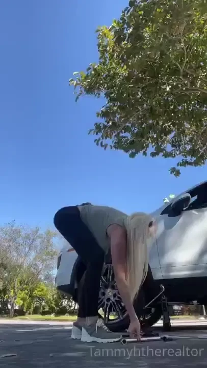 Had to change a tire glad someone came to help 