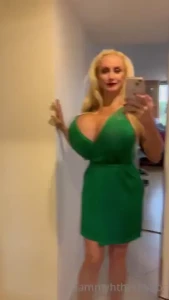 What dress should i wear for xmas part 1