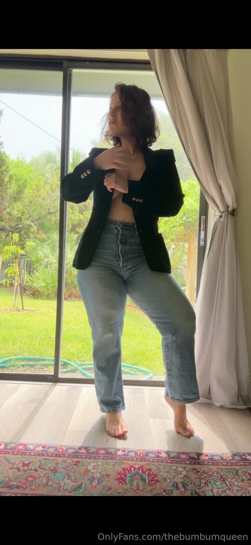 I m not wearing a bra part 1 