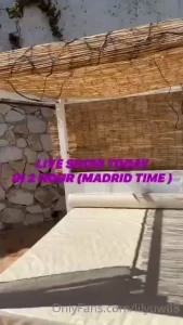 Here will be the recording studio today live show in 2 hour madrid