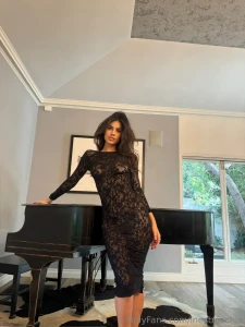 Who is up for a chat one on one i will be online for a couple of ours