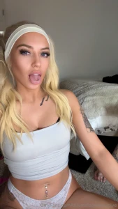 Careful not to fall in love with me if you stare for too long at this part 13