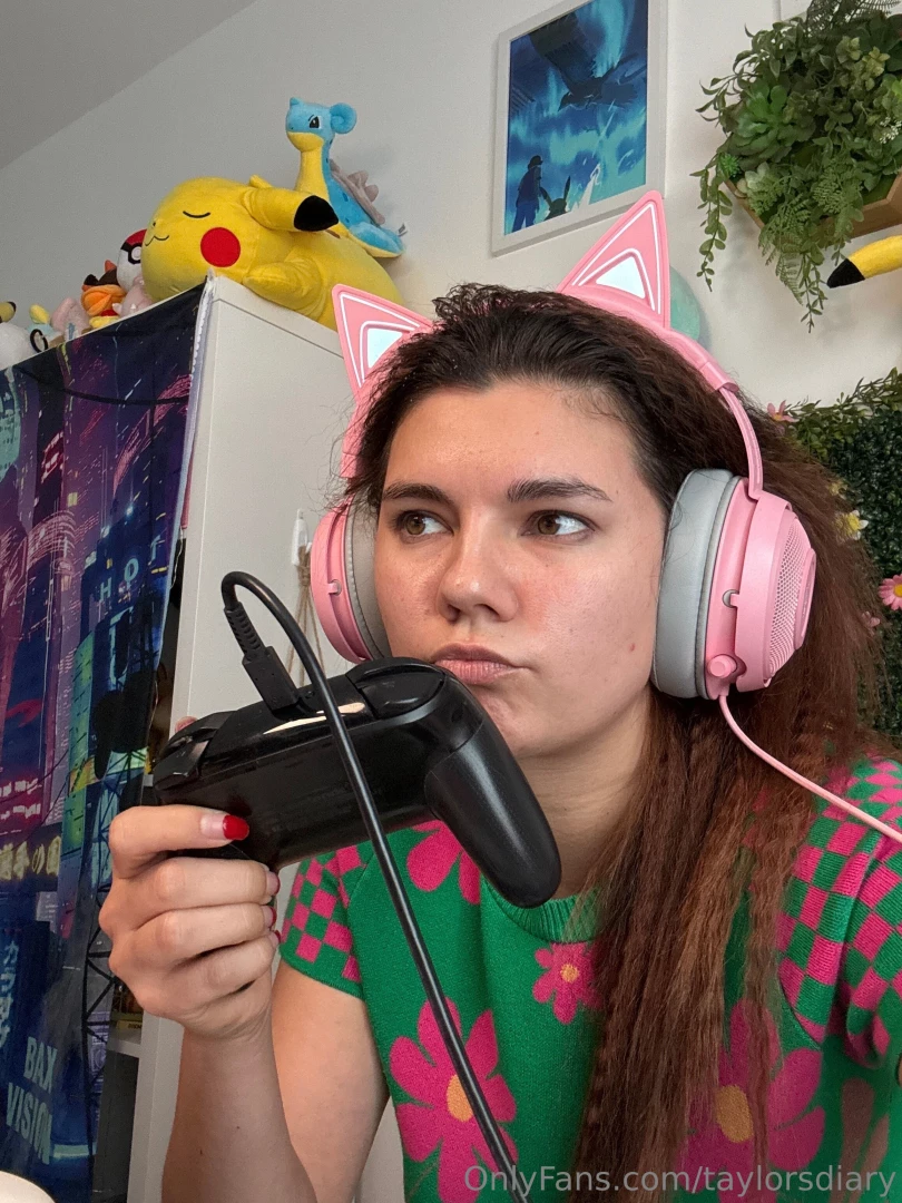 Who s up for a sexy game night i sure am 