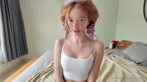 Hello guys today i will show you my daily makeup routine don t blame