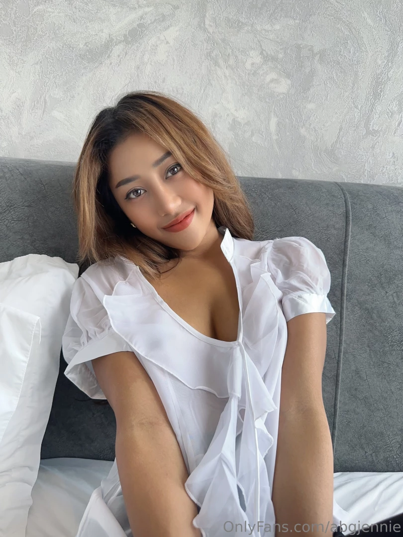 Hey wanna hit me up and talk about your day 