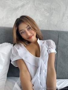 Hey wanna hit me up and talk about your day