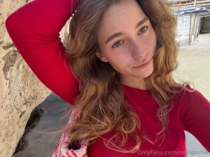 Vote for your fav pic