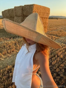 That sunset wasn t the hottest thing in this field part 1