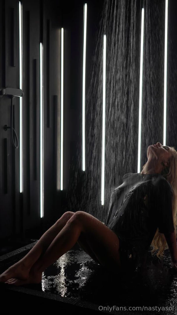 Oh i am so wet what do you think about this photo session part 4 