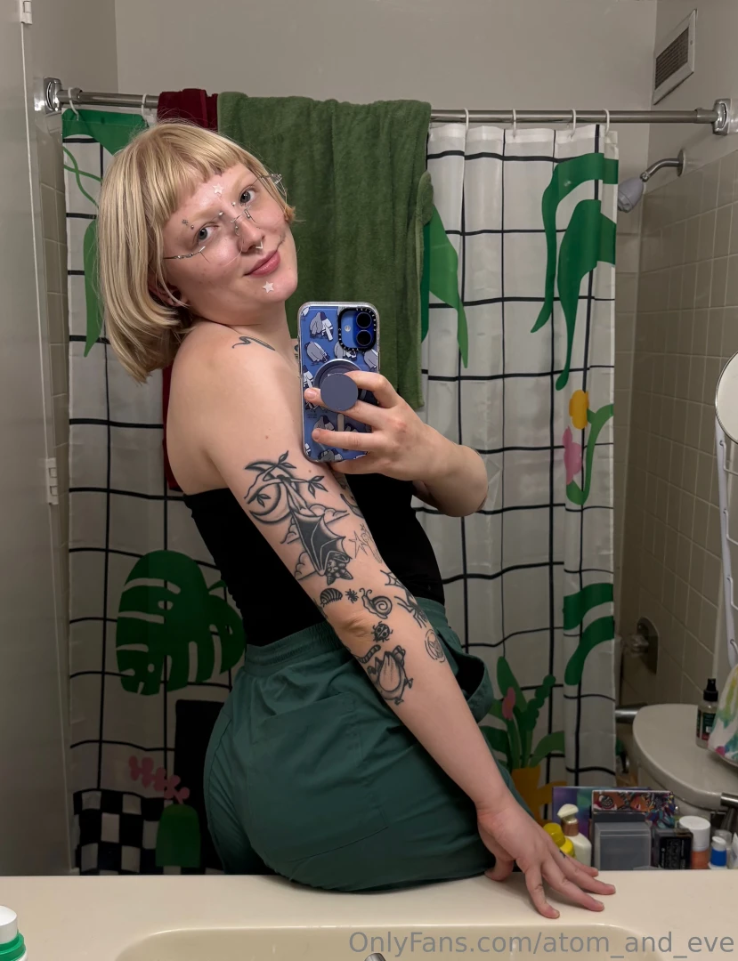 Daily dose of casual booty for your viewing pleasure 