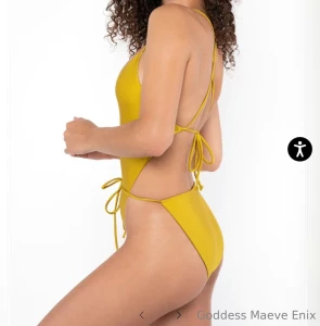 Look at this suit look at the way the back is constructed now imagine