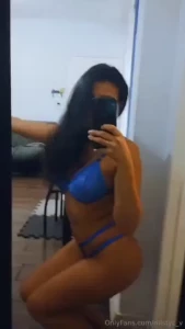 Hello daddy i m very hot today so i ll do a live i ll wait for you