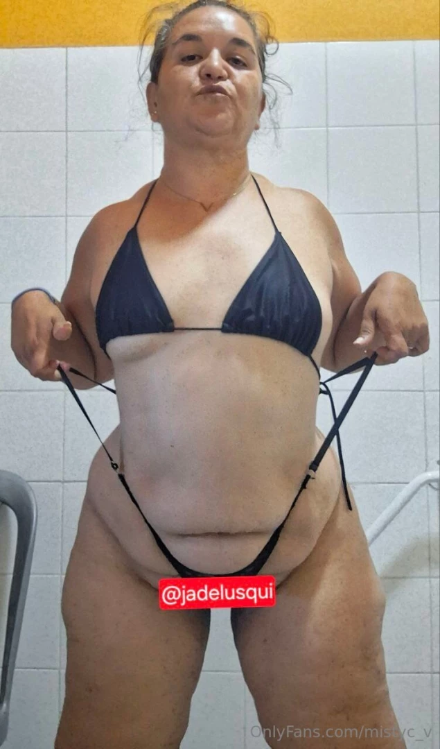 Hi babe i m jadelusqui a mature woman with natural curves photos part 4 