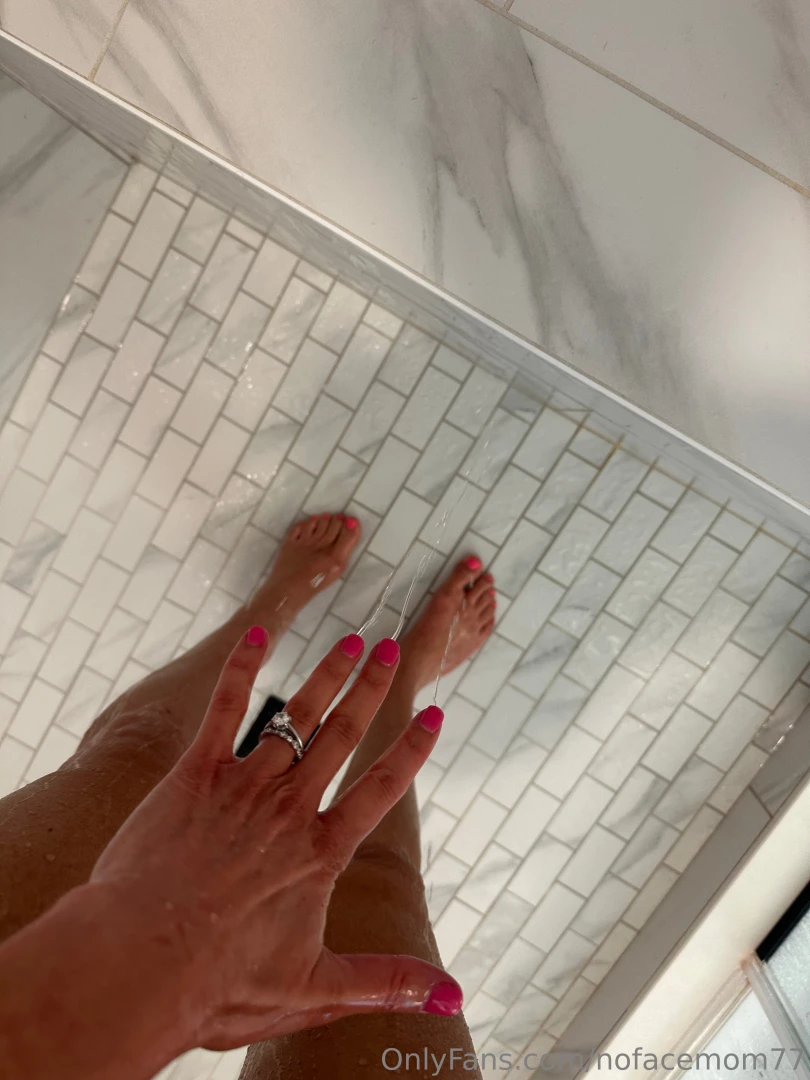 Mani pedi part 1 