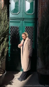 I m a bit of a paradox i m a total fan of cold weather and winter but part 3