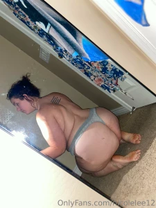 Messy mirror photo dump part 3