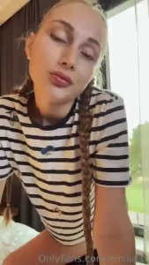 Write me how much you want to come to my bed now