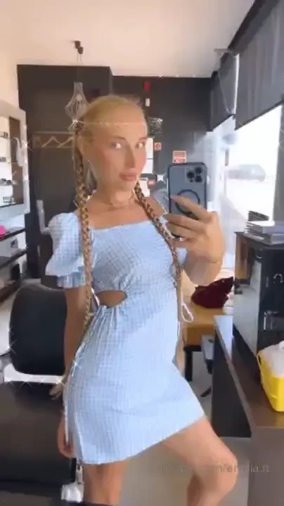 I love this image of a cute girl who will flirt with you from the next 