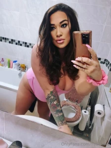 Come and suck on bexbb9 big titties she wants your hard cock rubbing part 12