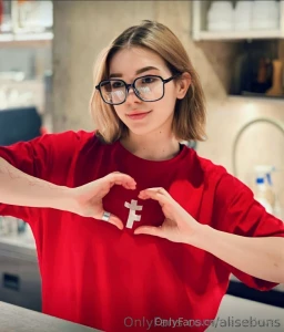 Free subscription alisebuns this charming girl has a juicy ass and part 257