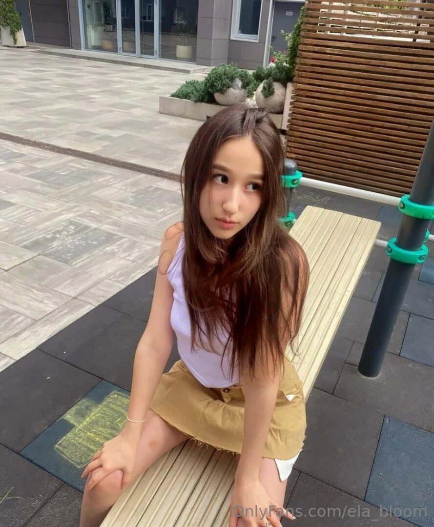 Ollikittyx now wet oh my god ollikittyx wants you i heard this cutie part 439 