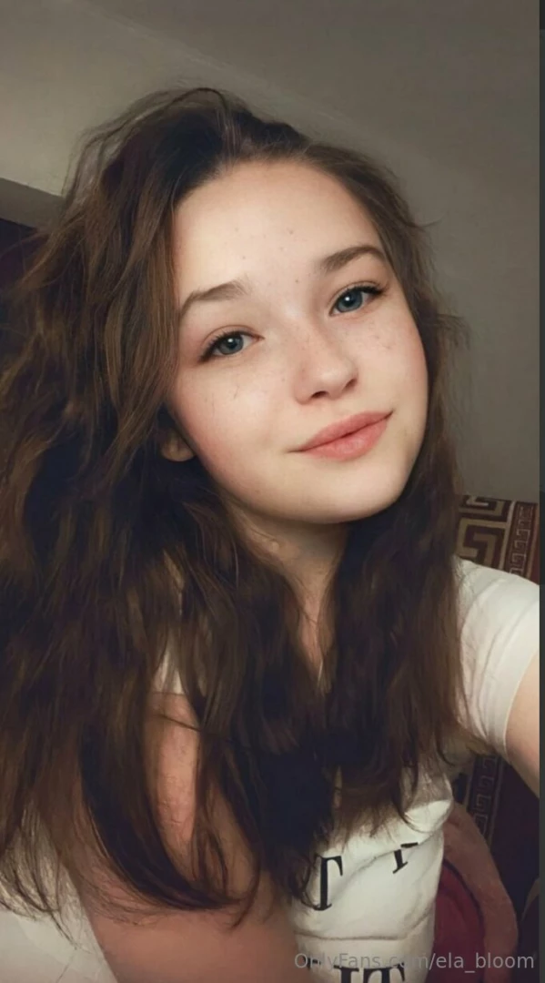 Fire girl viktoriya_18 fire girl crazy beauty viktoriya_18 dick tamer part 605 