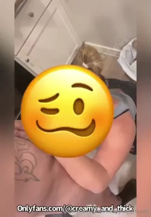 She ate his cock in the kitchen 