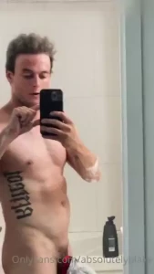 Look no hands thanks for dming me this idea makes me laugh ahahahah