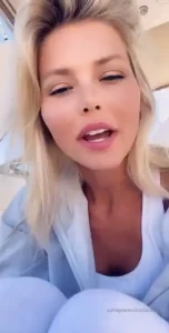 Ashleybellevault1 part 200