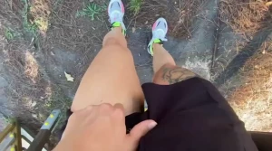 Chiss se qualcuno mi ha vista mostrare la mia figona al parco tu che