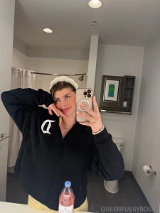 Caught me looking cute didn t you